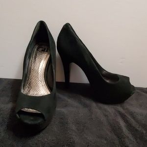 NEW!! NEVER WORN Gianni Bini Black Suede Heels